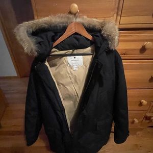 Brand New very nice navy blue WOOLRICH Jacket